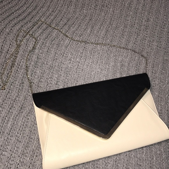 Purse - Picture 2 of 4